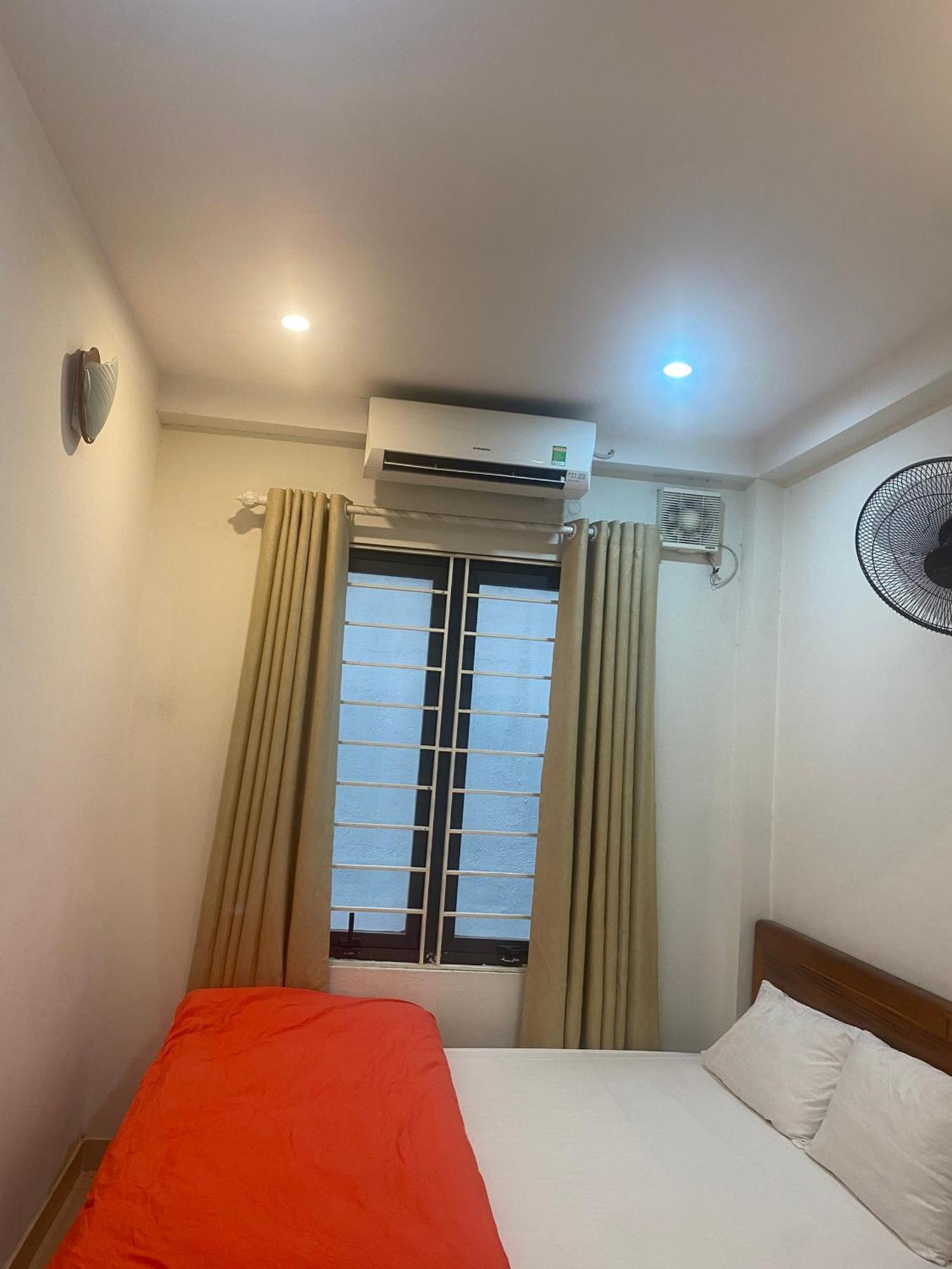 Nam Cuong Motel - Phong Don Co Cua So Thoang Mat Khep Kin - Thang May Hanoi Eksteriør bilde